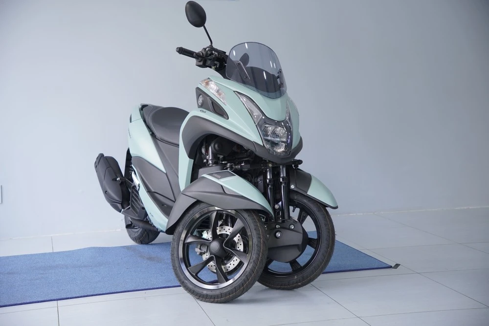 Cận cảnh mẫu xe tay ga Yamaha có bánh kép độc lạ