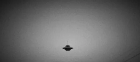 Vật thể bay không xác định (UFO) làm náo loạn sân bay Đức