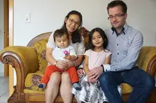 Chàng kỹ sư Đức mang ánh sáng cuộc đời đến cô gái Việt