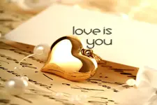 Cô gái lúc nửa đêm