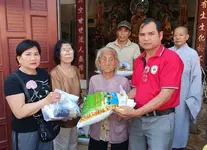 Người kết nối yêu thương