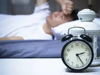 Dậy sớm bất thường cảnh báo sức khỏe gặp vấn đề