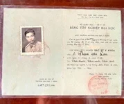 Tấm bằng đại học Y gần 60 năm tuổi và câu chuyện về một bác sĩ quân y-1.webp