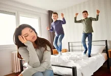 Sai lầm của cha mẹ khi ép con trai phải mạnh mẽ-1.webp